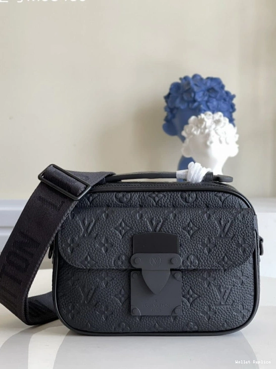 Affordable VUITTON LOCK MESSENGER S LOUIS 0804